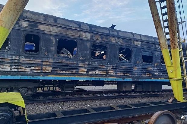 Росіяни влучили в пасажирське депо Укрзалізниці в Сумах