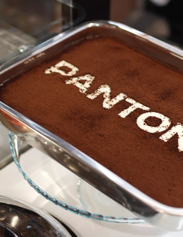Нова кав’ярня Pantone Coffee запрацювала на Печерську