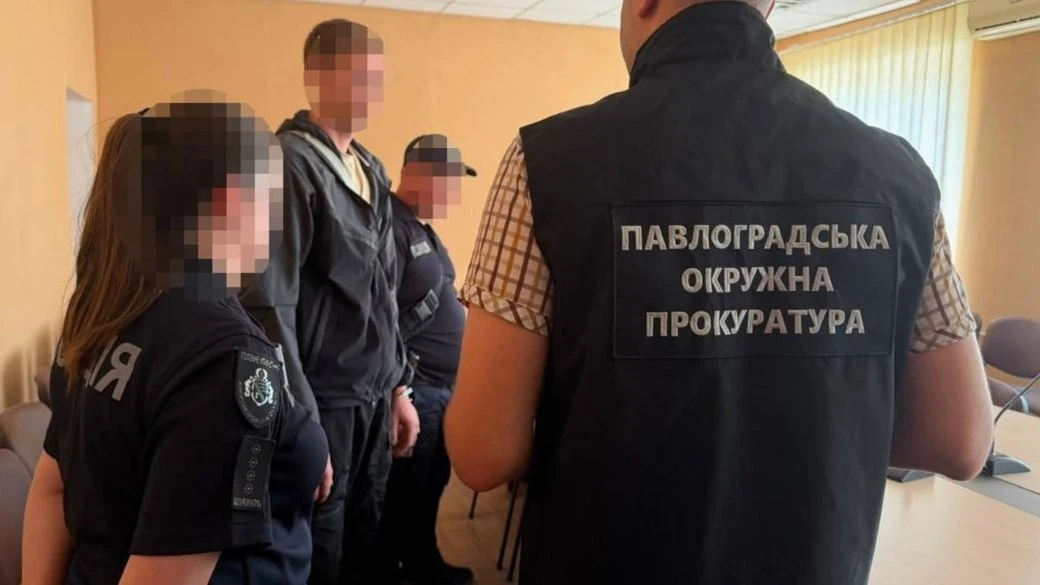 П’ятирічну дівчинку збили на пішохідному переході у Павлограді: водій був п’яний П’ятирічну дівчинку збили на пішохідному переході у Павлограді: водій був п’яний